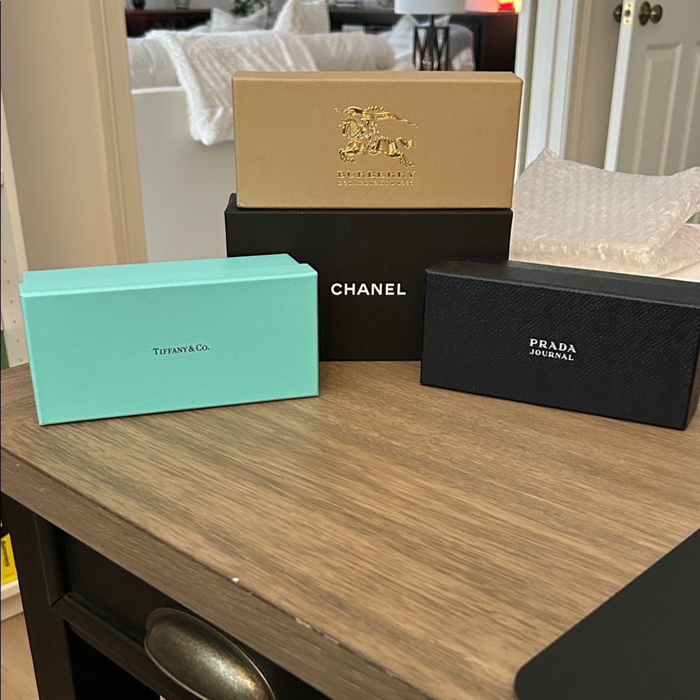 CHANEL Black Box